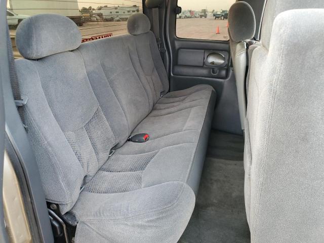 Photo 6 from auction – 2005 CHEVROLET SILVERADO with VIN 2GCEC19V551138341