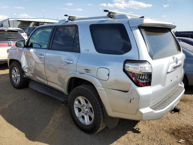 Photo 3 from auction – 2018 TOYOTA 4RUNNER SR with VIN JTEBU5JR2J5544006