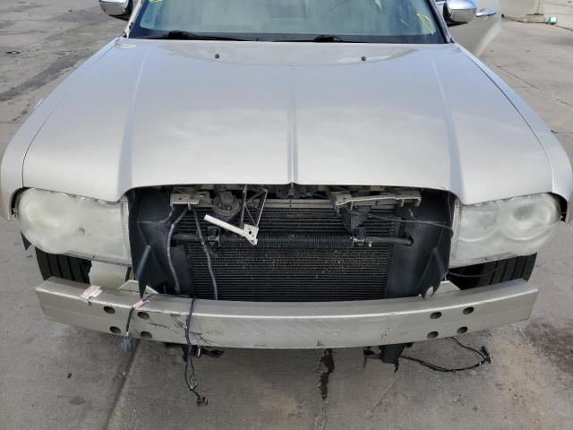Photo 9 from auction – 2006 CHRYSLER 300C with VIN 2C3LA63H86H434190