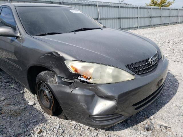 Photo 9 from auction – 2004 TOYOTA CAMRY with VIN 4T1BE32K14U901897