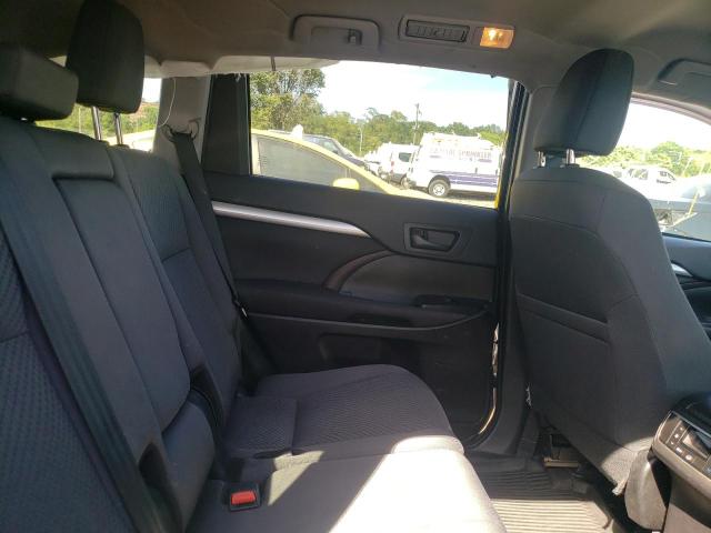 Photo 6 from auction – 2019 TOYOTA HIGHLANDER with VIN 5TDZARFH0KS058227