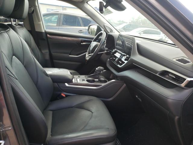 Photo 5 from auction – 2021 TOYOTA HIGHLANDER with VIN 5TDDBRCH4MS527351