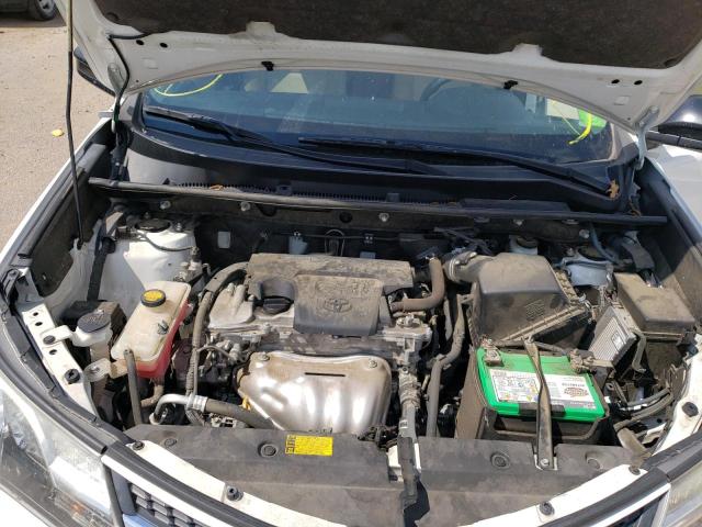 Photo 7 from auction – 2013 TOYOTA RAV4 LE with VIN JTMZFREV2D5010309