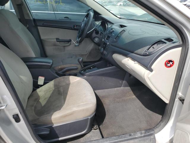 Photo 5 from auction – 2010 KIA FORTE LX with VIN KNAFT4A22A5211906