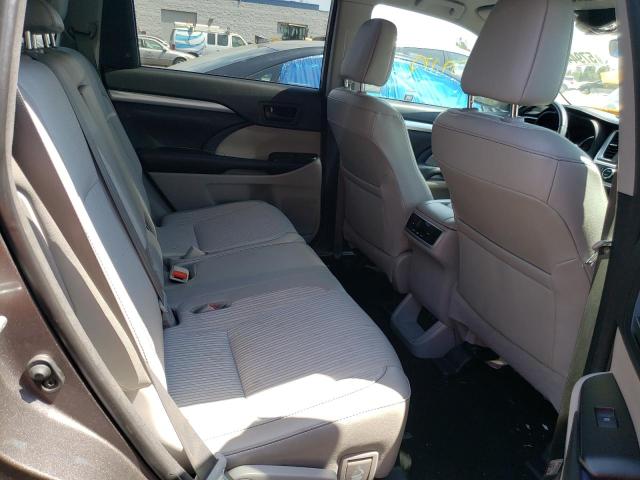Photo 6 from auction – 2018 TOYOTA HIGHLANDER with VIN 5TDZZRFH1JS278578