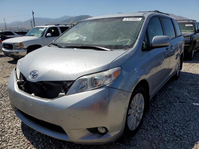 Photo 2 from auction – 2013 TOYOTA SIENNA XLE with VIN 5TDDK3DC4DS064059