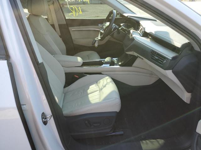Photo 5 from auction – 2021 AUDI E-TRON PRE with VIN WA1AAAGE7MB007895