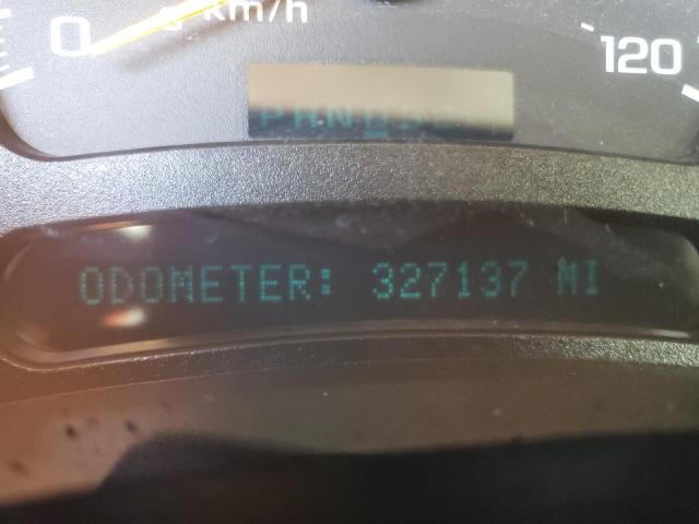 Photo 8 from auction – 2005 CHEVROLET SILVERADO with VIN 1GCHC29U15E231608