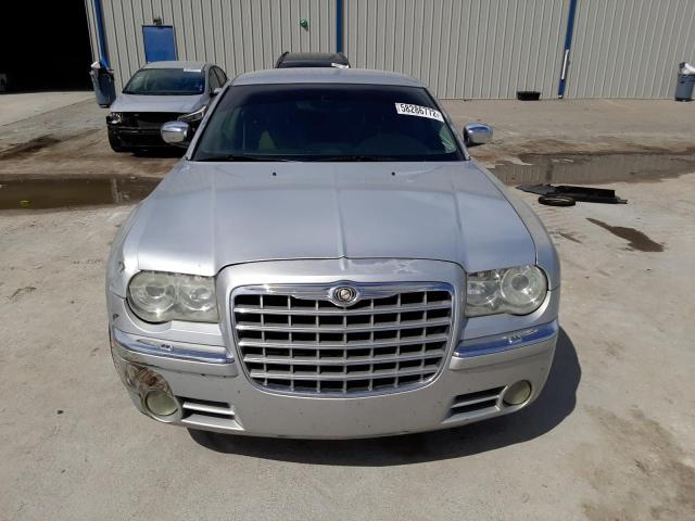 Photo 9 from auction – 2005 CHRYSLER 300C with VIN 2C3AA63H85H673454
