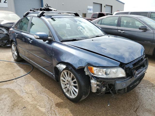 VOLVO S40 T5 2011 with VIN YV1672MS8B2536242 - Photo from auction
