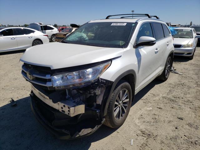 Zdjęcie 2 z aukcji – 2017 TOYOTA HIGHLANDER z VIN 5TDJZRFH8HS363103