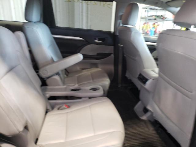Photo 6 from auction – 2018 TOYOTA HIGHLANDER with VIN 5TDJZRFH2JS540511