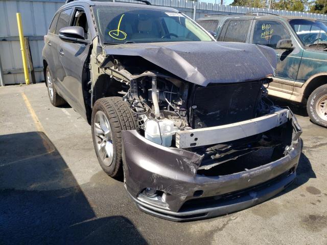 TOYOTA HIGHLANDER 2015 مع رقم تعريف المركبة 5TDDKRFHXFS159854 - صورة من المزاد