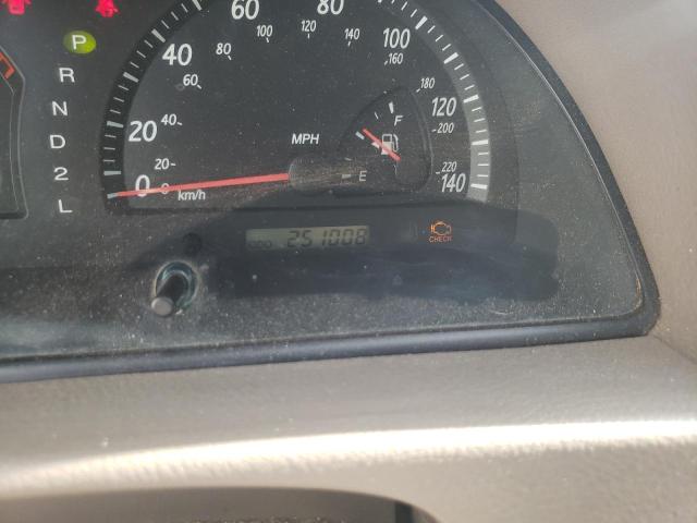 Photo 8 from auction – 2003 TOYOTA CAMRY LE with VIN JTDBE32K530180400
