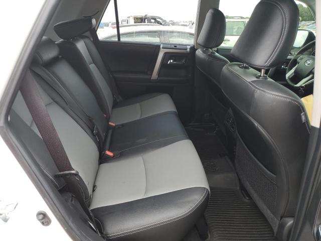 Photo 6 from auction – 2019 TOYOTA 4RUNNER SR with VIN JTEZU5JR1K5196294