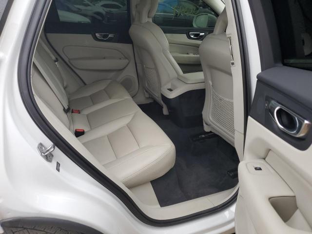 Photo 6 from auction – 2018 VOLVO XC60 T5 with VIN LYV102RK0JB082627