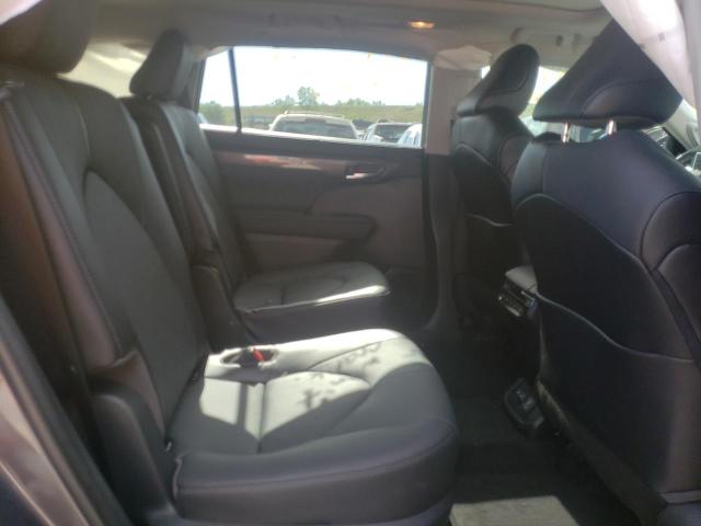 Foto 6 de la subasta – 2022 TOYOTA HIGHLANDER con VIN 5TDEBRCHXNS083768