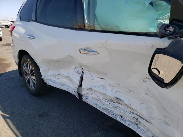 Photo 9 from auction – 2017 NISSAN PATHFINDER with VIN 5N1DR2MN0HC628090