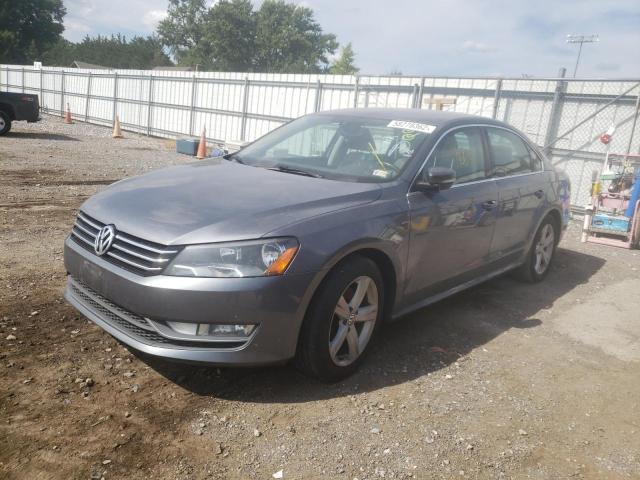 Photo 2 from auction – 2015 VOLKSWAGEN PASSAT S with VIN 1VWAT7A34FC111118