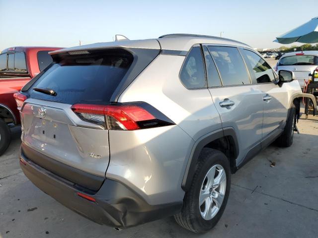 Photo 4 from auction – 2021 TOYOTA RAV4 XLE with VIN JTMW1RFVXMD065466