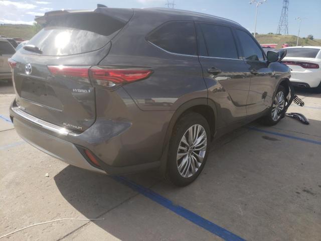 Foto 4 de la subasta – 2022 TOYOTA HIGHLANDER con VIN 5TDEBRCHXNS083768