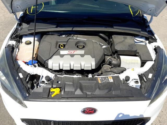 Photo 7 from auction – 2017 FORD FOCUS ST with VIN 1FADP3L90HL211448