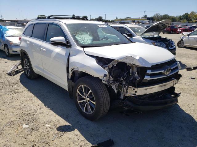 TOYOTA HIGHLANDER 2017 with VIN 5TDJZRFH8HS363103 - Photo from auction