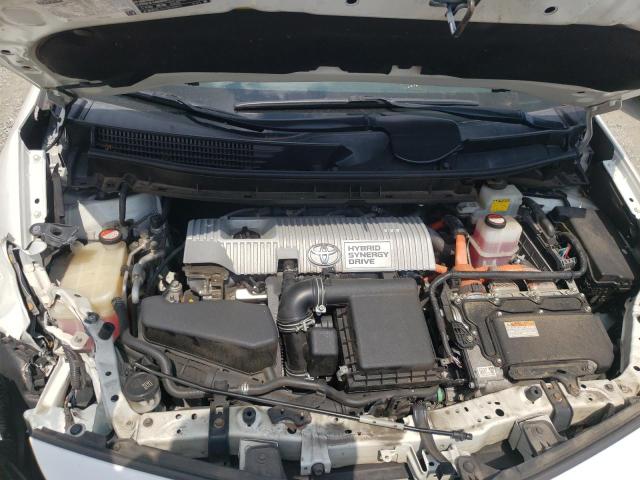 Photo 7 from auction – 2015 TOYOTA PRIUS V with VIN JTDZN3EU8FJ015905