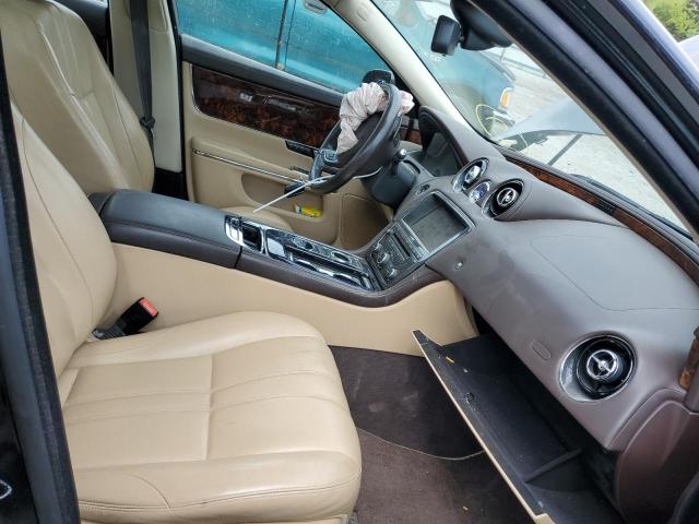 Photo 5 from auction – 2013 JAGUAR XJ with VIN SAJWJ1CD3D8V49910