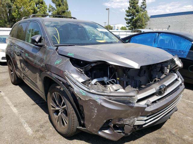 TOYOTA HIGHLANDER 2018 with VIN 5TDZZRFH1JS278578 - Photo from auction
