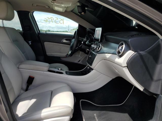 Photo 5 from auction – 2016 MERCEDES-BENZ GLA 250 with VIN WDCTG4EB3GJ212657