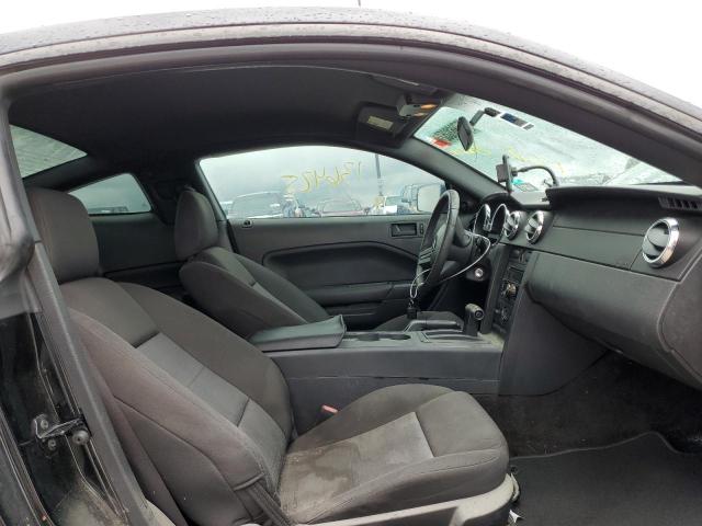 Photo 5 from auction – 2005 FORD MUSTANG with VIN 1ZVFT80N655158216