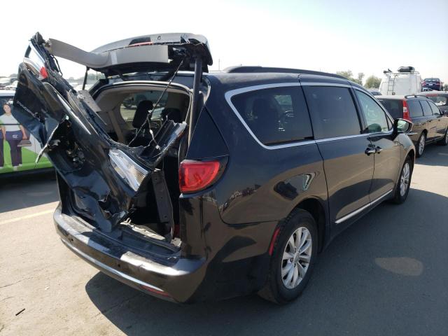 Photo 4 from auction – 2017 CHRYSLER PACIFICA T with VIN 2C4RC1BG6HR702338