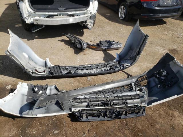 Photo 9 from auction – 2017 TOYOTA HIGHLANDER with VIN 5TDDZRFH4HS444564