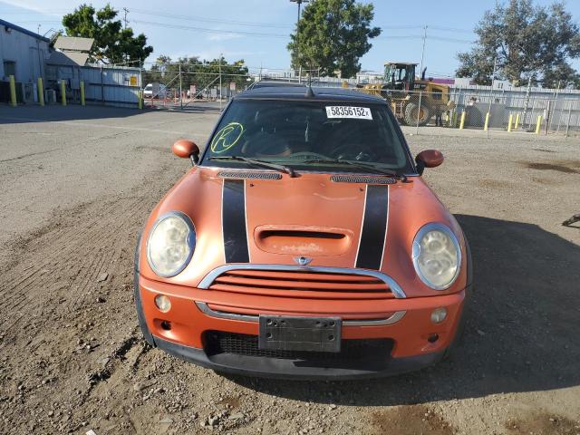 Photo 9 from auction – 2005 MINI COOPER S with VIN WMWRH33435TF81001