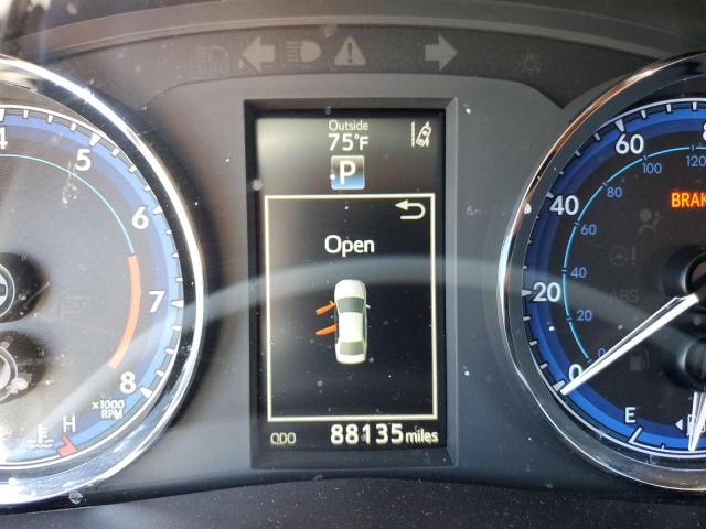 Photo 8 from auction – 2017 TOYOTA COROLLA L with VIN 5YFBURHE3HP675974