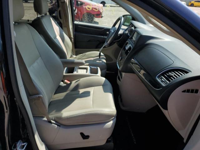 Photo 5 from auction – 2011 CHRYSLER TOWN & COU with VIN 2A4RR8DG0BR749628