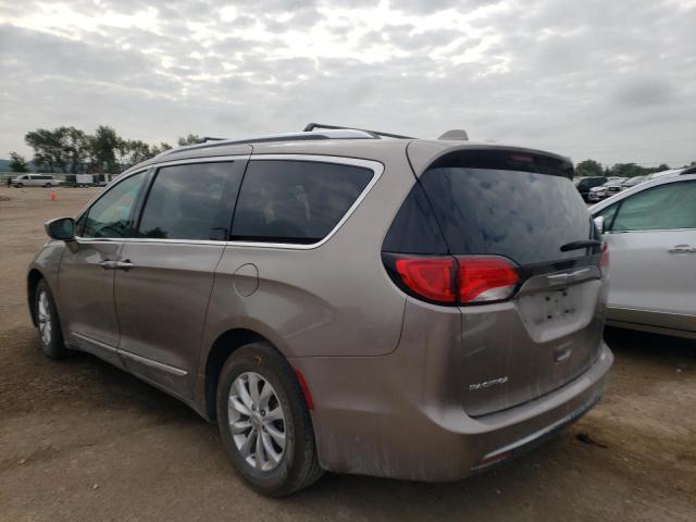 Фото 3 с аукциона – 2018 CHRYSLER PACIFICA T с VIN 2C4RC1EG5JR247905