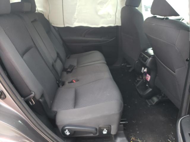 Photo 6 from auction – 2016 TOYOTA HIGHLANDER with VIN 5TDZKRFH4GS142510