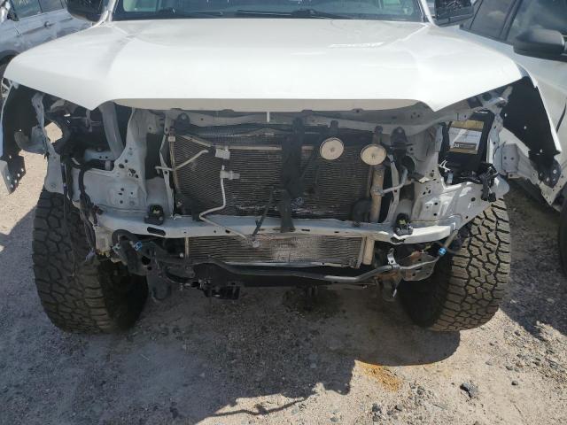 Photo 9 from auction – 2019 TOYOTA 4RUNNER SR with VIN JTEBU5JR8K5665172
