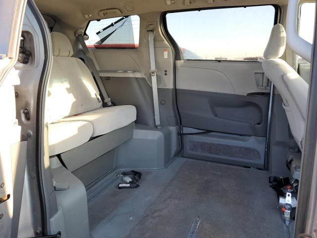 Photo 6 from auction – 2016 TOYOTA SIENNA LE with VIN 5TDKK3DC9GS738024