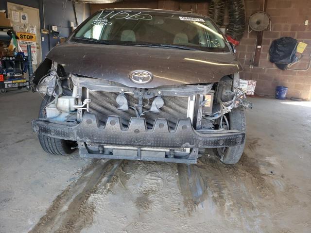 Photo 9 from auction – 2014 TOYOTA SIENNA LE with VIN 5TDKK3DC8ES500274