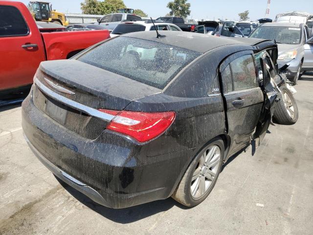 Photo 4 from auction – 2013 CHRYSLER 200 LX with VIN 1C3CCBAB4DN670230