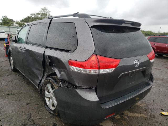 Photo 3 from auction – 2011 TOYOTA SIENNA LE with VIN 5TDKK3DC7BS154830