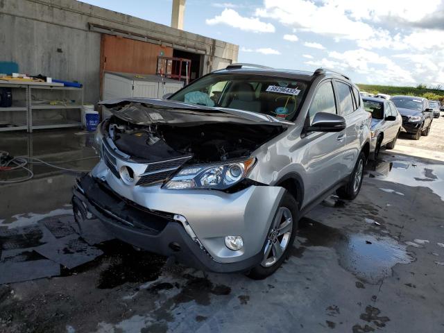 Photo 2 from auction – 2015 TOYOTA RAV4 XLE with VIN JTMWFREV8FJ033624