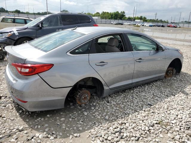 Photo 4 from auction – 2017 HYUNDAI SONATA SE with VIN 5NPE24AF0HH470490