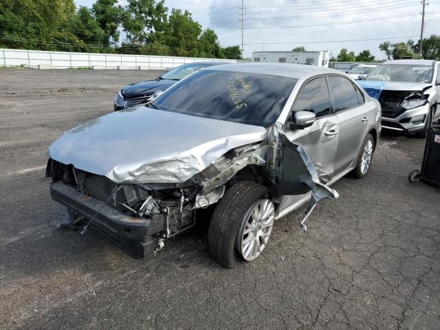 Photo 2 from auction – 2013 VOLKSWAGEN PASSAT S with VIN 1VWAP7A31DC049145