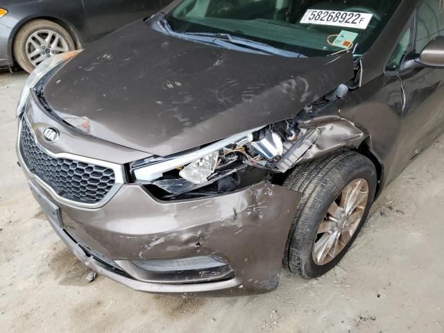 Photo 9 from auction – 2015 KIA FORTE LX with VIN KNAFX4A68F5327352