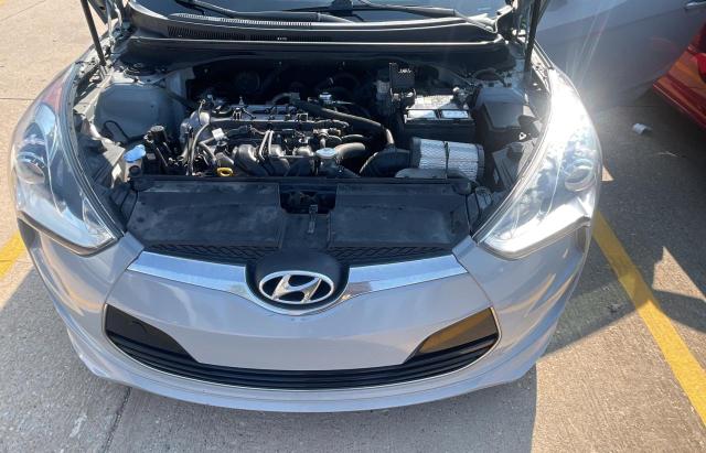 Photo 7 from auction – 2013 HYUNDAI VELOSTER with VIN KMHTC6AD3DU153782