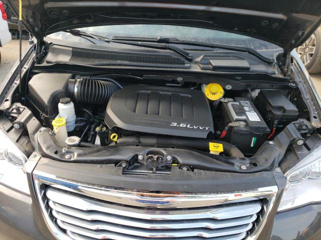 Photo 7 from auction – 2014 CHRYSLER TOWN & COU with VIN 2C4RC1CG3ER195764